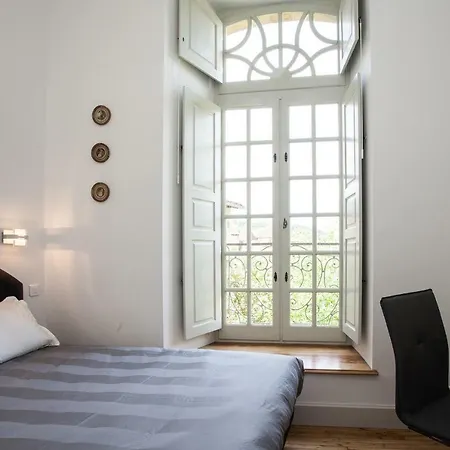 Le Genis Sarlat-la-Caneda