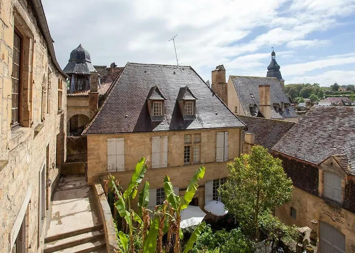 Le Genis Apartment *